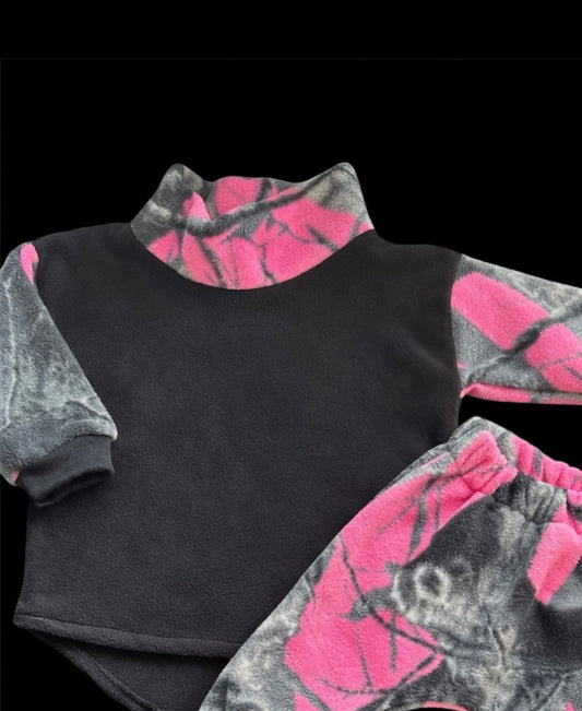 Droptail Fleece Turtleneck