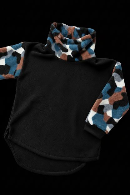 Droptail Fleece Turtleneck